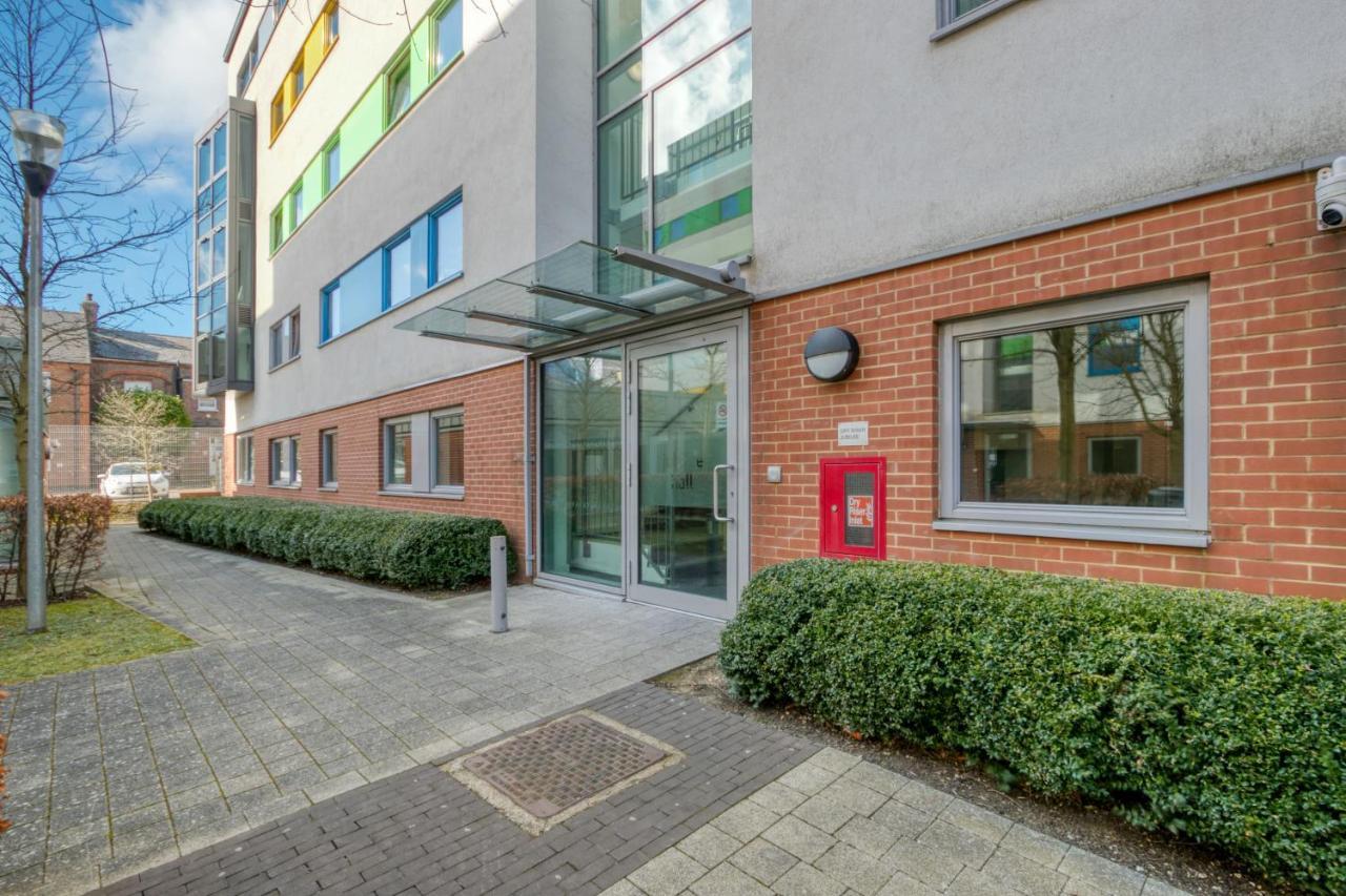 Bright & Central Room In Luton, Sleeps 2 Luton  Exterior foto